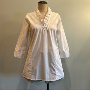 Cali Girl White Ruffled V-Neck Tunic. Size S.